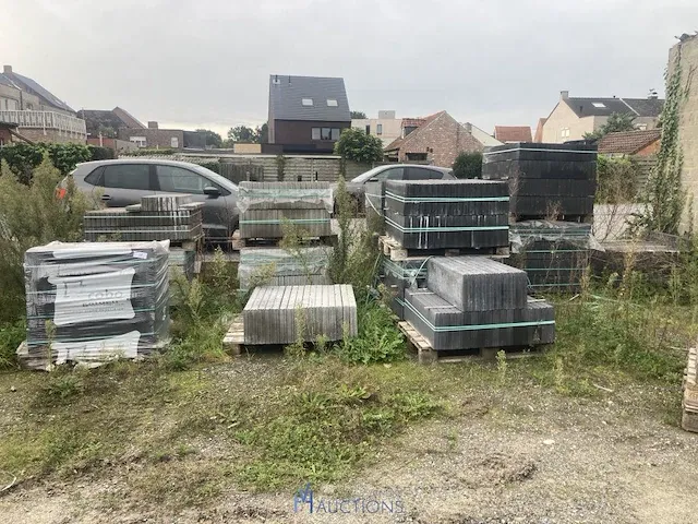 Grote partij boordstenen - afbeelding 1 van  5