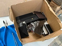 Grote partij brillen accessoires - afbeelding 5 van  18