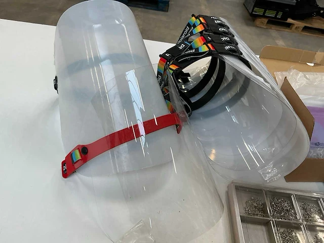 Grote partij brillen accessoires - afbeelding 12 van  18