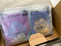 Grote partij brillen accessoires - afbeelding 14 van  18