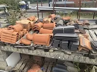 Grote partij dakpannen - afbeelding 10 van  17