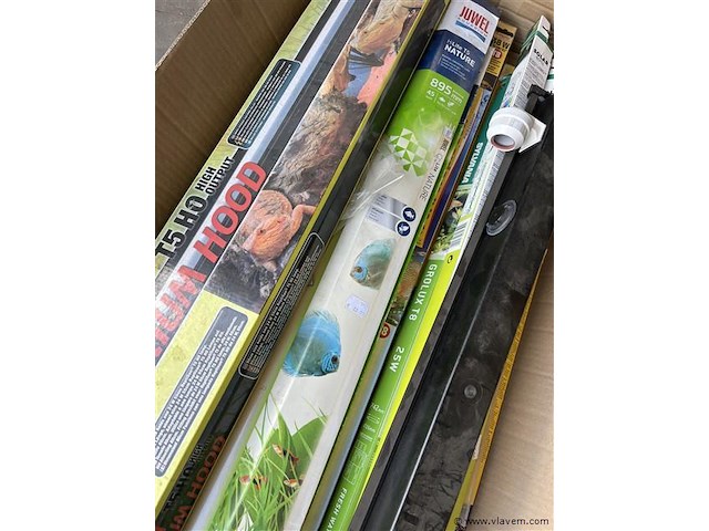 Grote partij dieren en tuintoebehoren - afbeelding 9 van  9