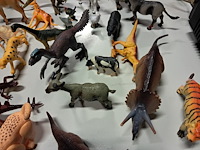 Grote partij dinosaurussen en andere dieren 42 stuks - afbeelding 4 van  7