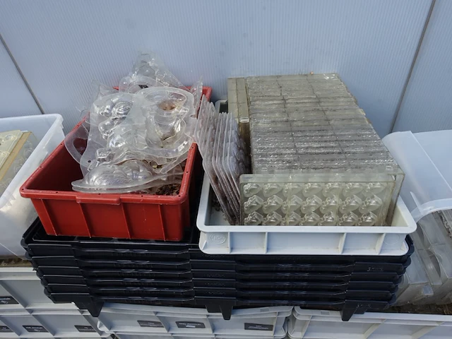 Grote partij div chocolade mallen (zonder bakken) - afbeelding 10 van  24
