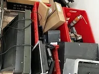 Grote partij divers computermaterialen en airco-unit - afbeelding 2 van  17