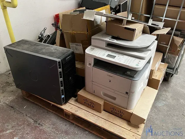 Grote partij divers computermaterialen en airco-unit - afbeelding 16 van  17