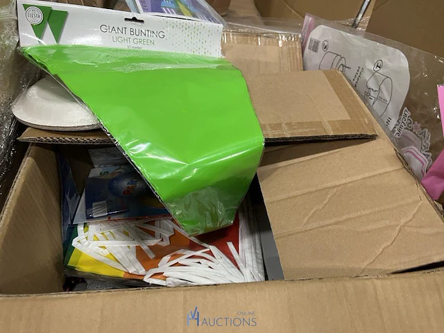 Grote partij divers feestmateriaal - afbeelding 13 van  13
