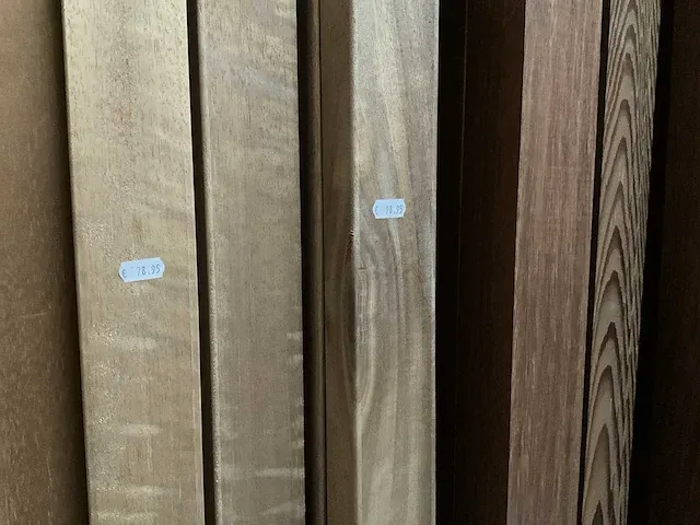 Grote partij divers hout - afbeelding 9 van  11