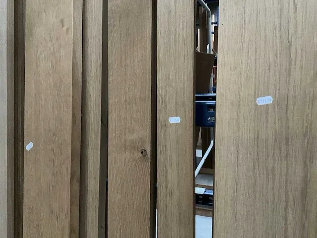 Grote partij divers hout - afbeelding 8 van  13