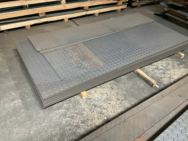 Grote partij divers plaatstaal - afbeelding 3 van  16