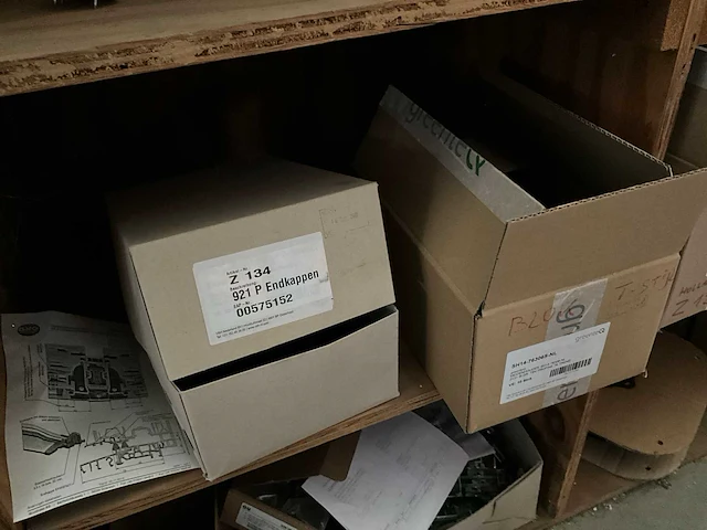 Grote partij divers raam en deurbeslag - afbeelding 5 van  59
