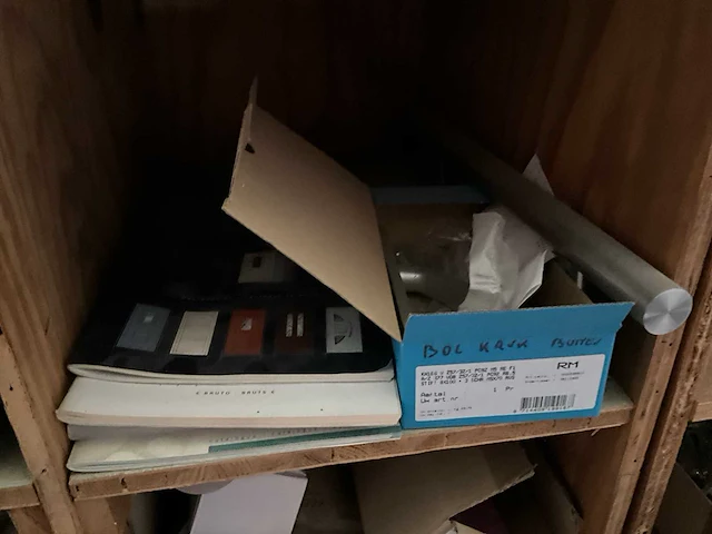 Grote partij divers raam en deurbeslag - afbeelding 28 van  59