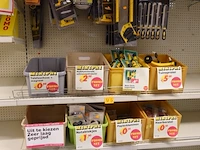Grote partij divers werkmateriaal - afbeelding 1 van  4