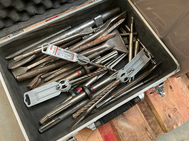 Grote partij diverse boren en beitels - afbeelding 3 van  7