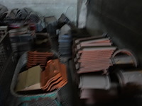 Grote partij diverse dakpannen - afbeelding 4 van  10