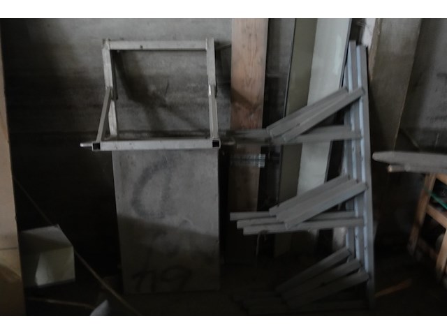 Grote partij diverse dakpannen - afbeelding 9 van  10