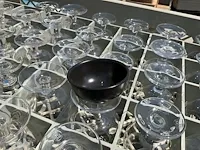 Grote partij diverse glaasjes, borden, tassen - afbeelding 10 van  27