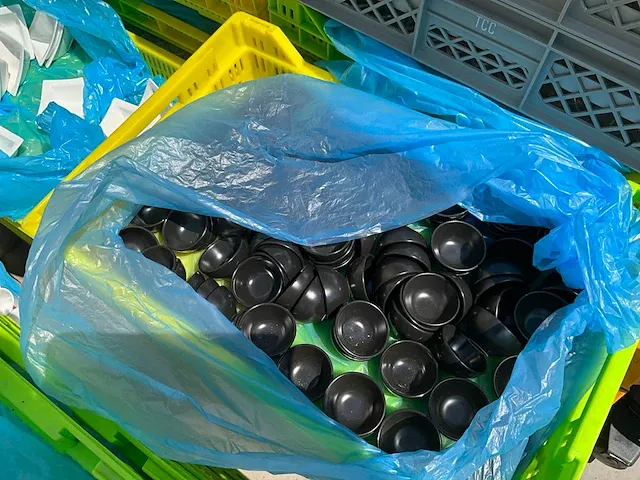 Grote partij diverse glaasjes, borden, tassen - afbeelding 11 van  27