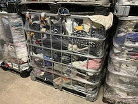 Grote partij diverse kleding - afbeelding 8 van  13