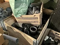 Grote partij diverse kunststoffen buizen en toebehoren - afbeelding 10 van  15