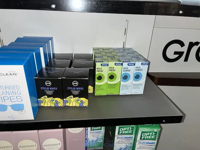 Grote partij diverse lenzen en diverse accessoires voor brillen - afbeelding 15 van  29