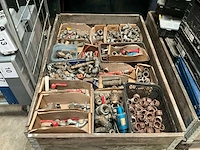 Grote partij diverse metalen koppelstukken en afsluitkranen wo basic en grk - afbeelding 8 van  16