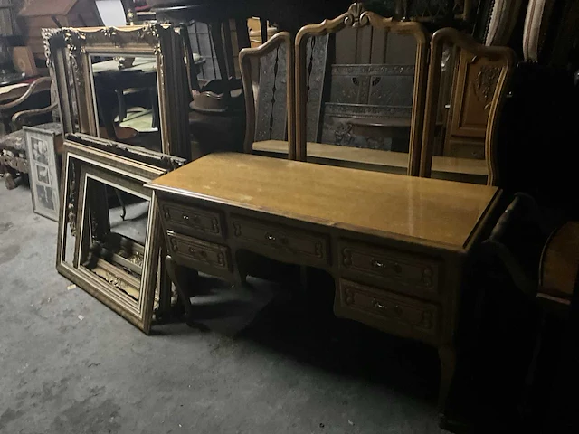 Grote partij diverse meubels en stoelen - afbeelding 6 van  40
