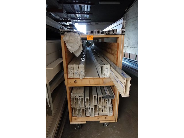 Grote partij diverse plastic glaslatten/profielen kömmerling - afbeelding 4 van  15