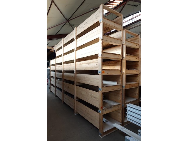 Grote partij diverse plastic raamprofielen kömmerling - afbeelding 2 van  7