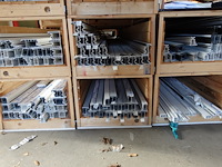 Grote partij diverse plastic raamprofielen kömmerling - afbeelding 3 van  7