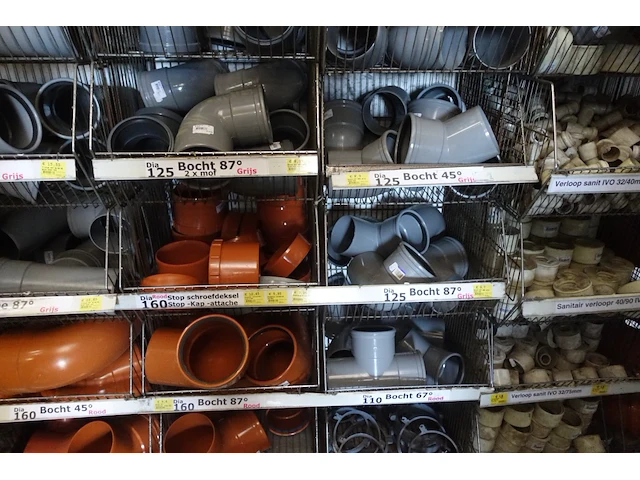 Grote partij diverse pvc - afbeelding 19 van  31