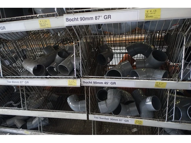 Grote partij diverse pvc - afbeelding 37 van  51