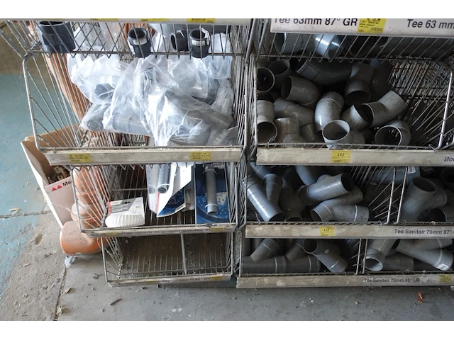 Grote partij diverse pvc - afbeelding 43 van  51