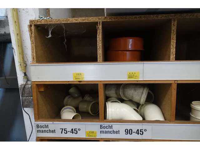 Grote partij diverse pvc - afbeelding 14 van  45