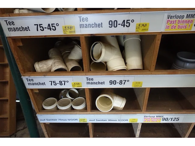 Grote partij diverse pvc - afbeelding 16 van  45