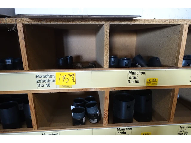 Grote partij diverse pvc - afbeelding 19 van  45