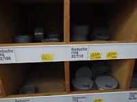 Grote partij diverse pvc - afbeelding 35 van  45