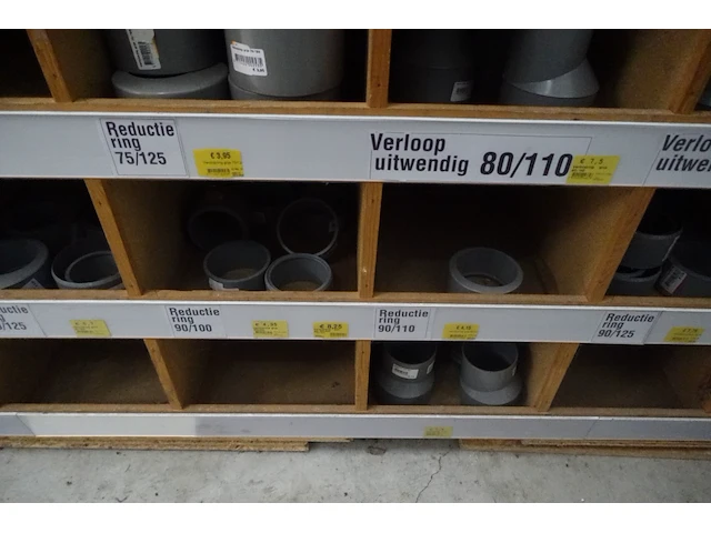 Grote partij diverse pvc - afbeelding 37 van  45