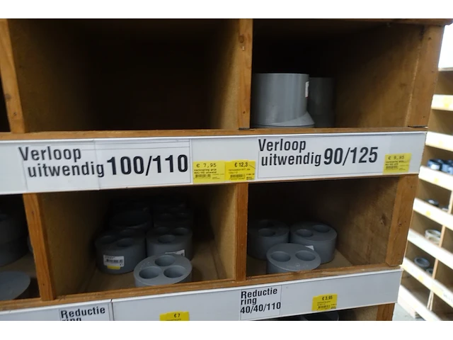 Grote partij diverse pvc - afbeelding 38 van  45