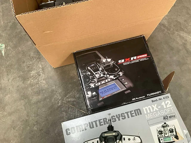Grote partij diverse rc drones en helikopteronderdelen - afbeelding 9 van  22