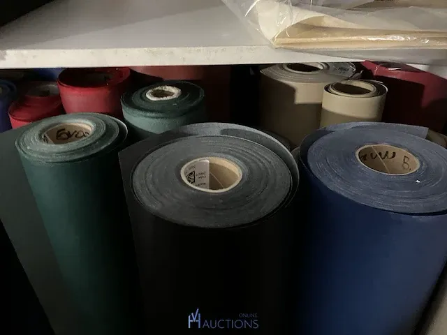 Grote partij diverse rollen bekleding - afbeelding 7 van  9