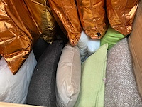 Grote partij diverse sierkussens - afbeelding 2 van  3