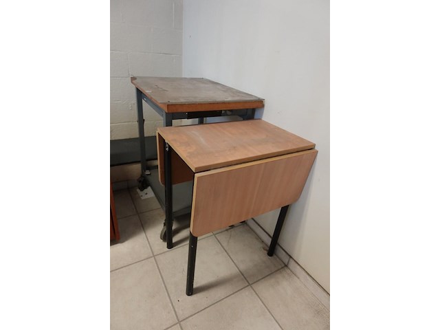 Grote partij diverse tafels - afbeelding 7 van  9