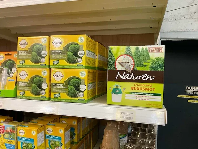 Grote partij diverse tuinprodukten - afbeelding 13 van  18