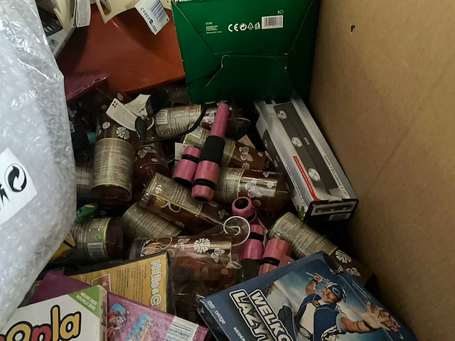 Grote partij diversen - afbeelding 6 van  57