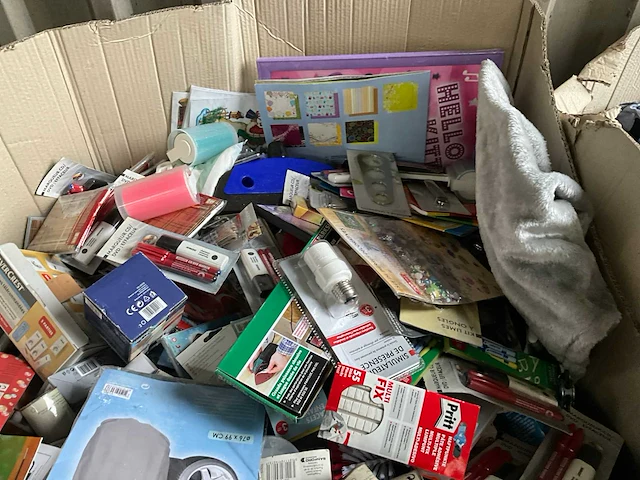 Grote partij diversen - afbeelding 37 van  57