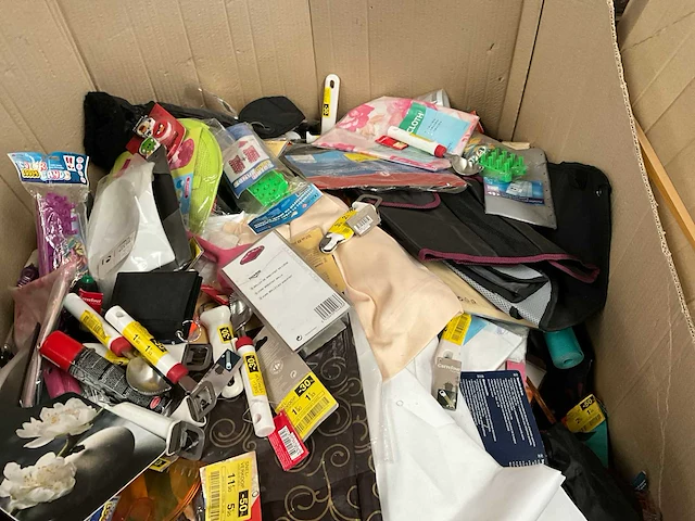 Grote partij diversen - afbeelding 42 van  62