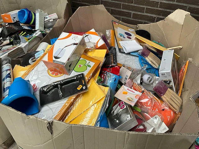 Grote partij diversen - afbeelding 45 van  62