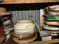 Grote partij formica materiaal en afplakbandjes. - afbeelding 15 van  17