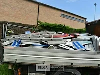 Grote partij gebruikte verkeersborden - afbeelding 5 van  9